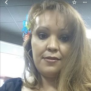 Meet your Posher, Roselyn